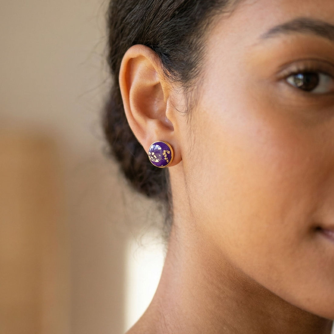 How to Choose Earrings For Sensitive Ears