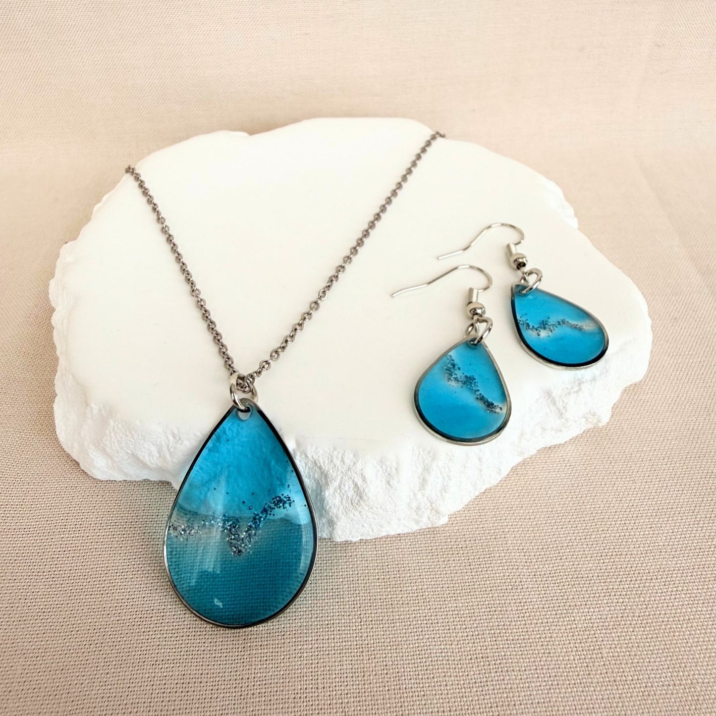 Australian handmade jewellery gift set Coastal Glow necklace and earrings set