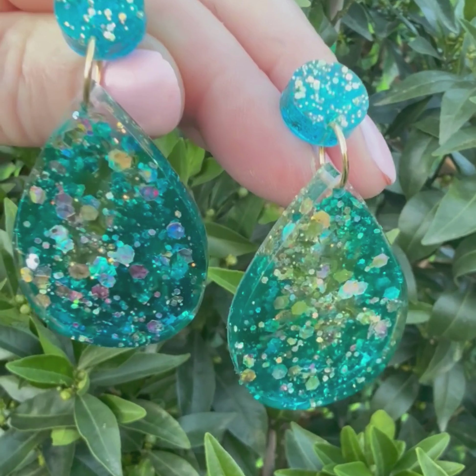 Video of Australian handmade drop earrings Cerulean Sea showing gentle movement