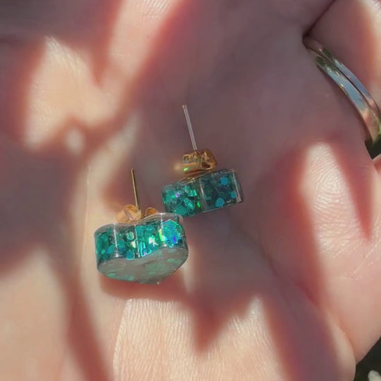 Video of Australian handmade stud earrings Teal showing lightweight movement