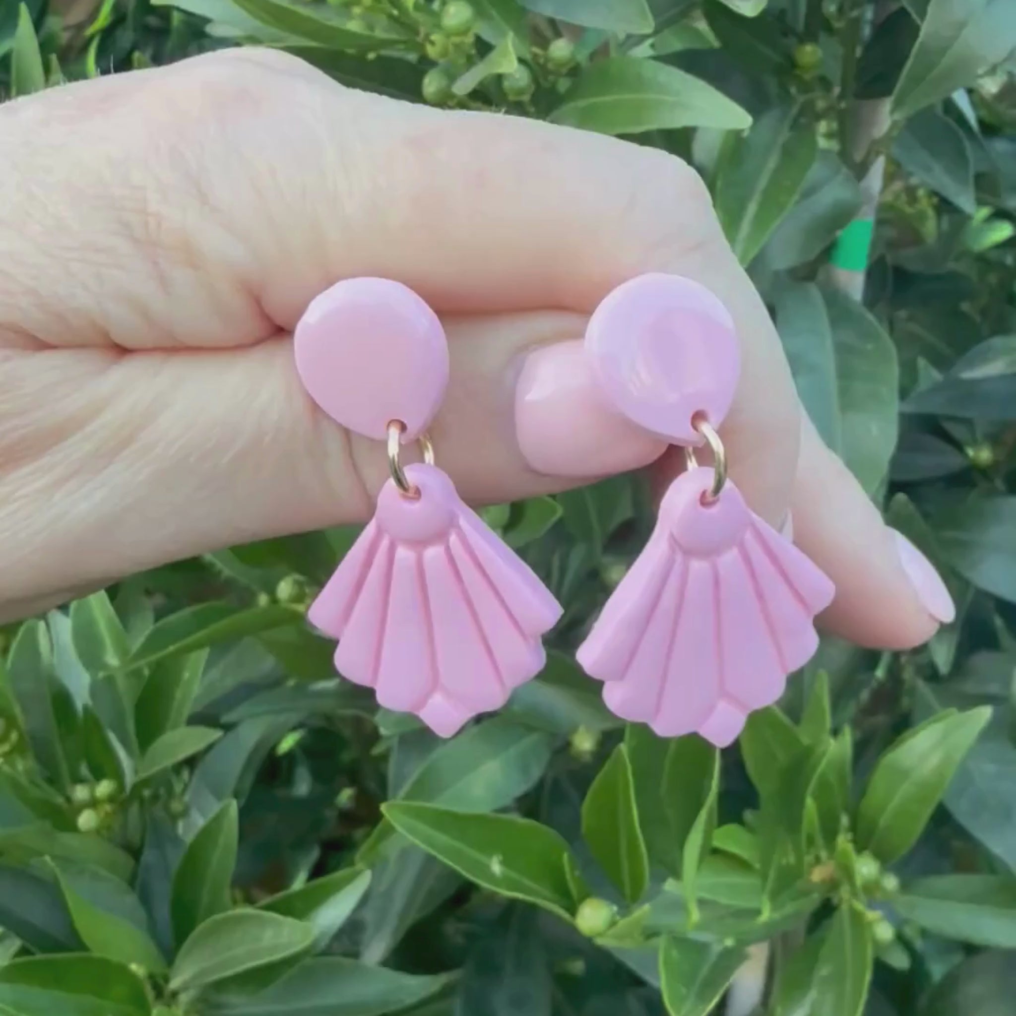 Video of Australian handmade drop earrings Pretty Fan showing gentle movement